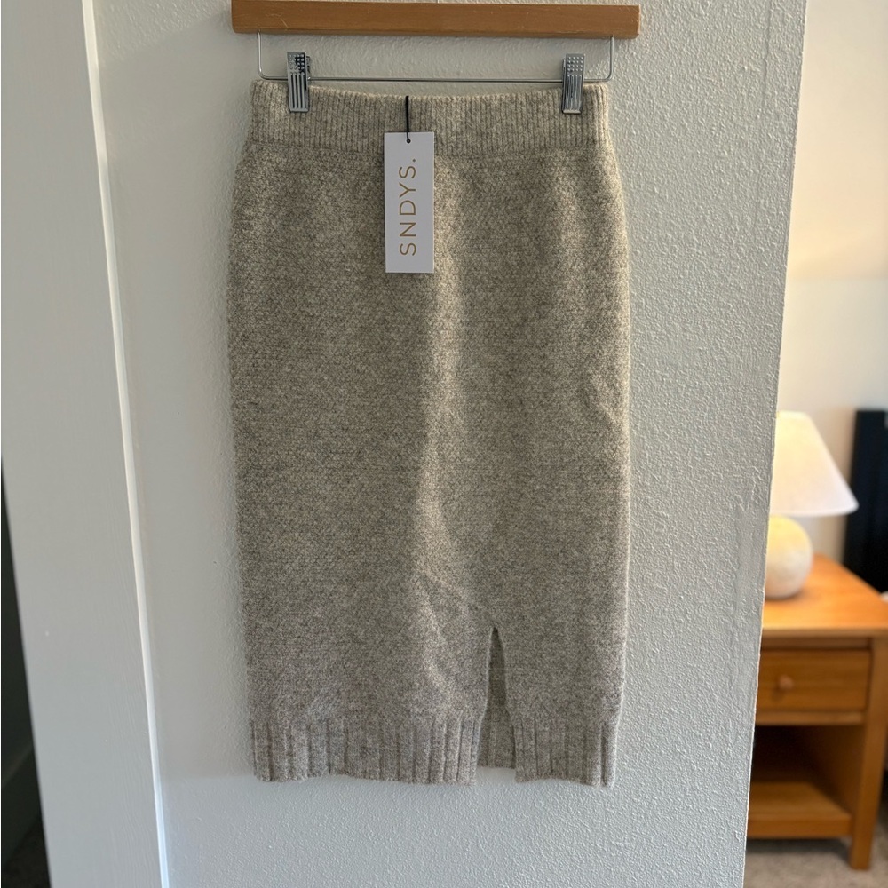 REVOLVE SNDYS late lunch skirt in STONE - Picture 3 of 5
